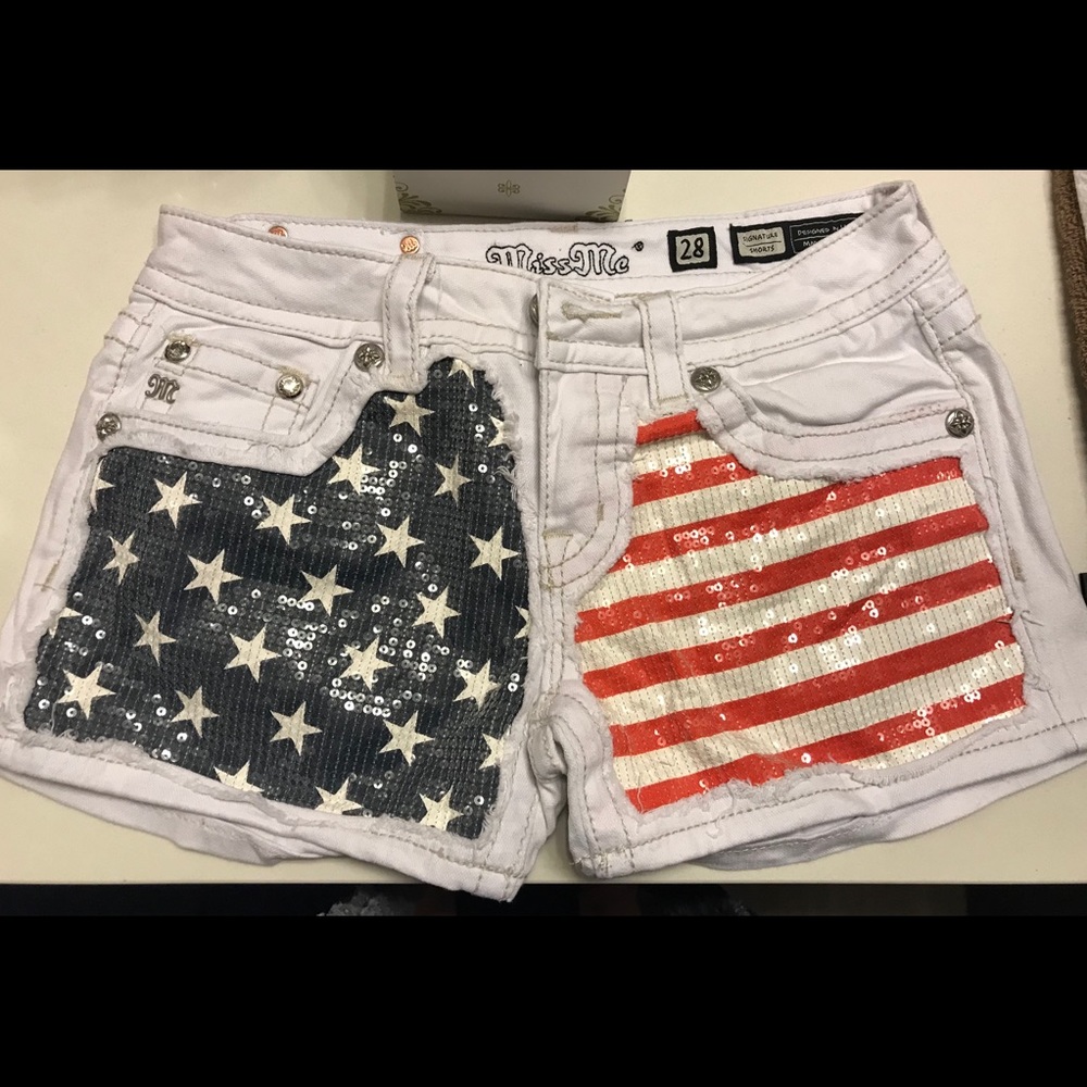 ***SOLD*** NWOT Miss me patriotic shorts